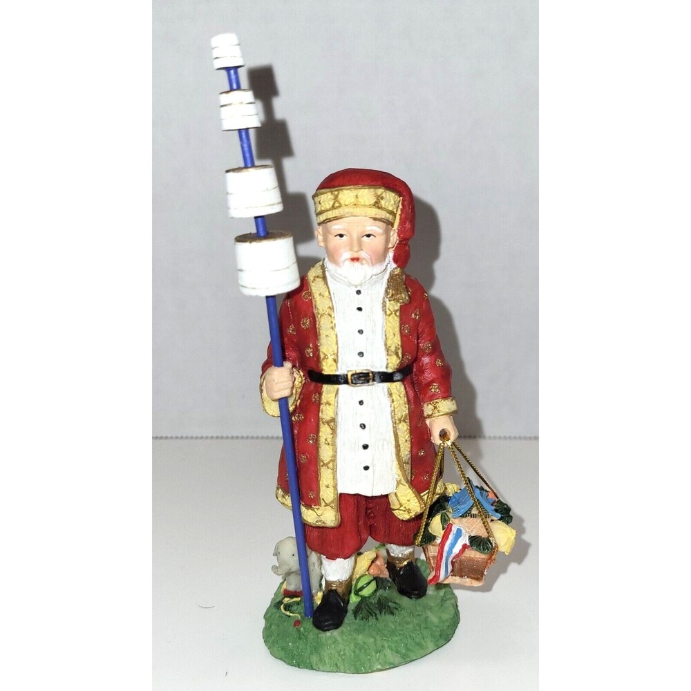 1999 International Santa Claus Thailand Figurine